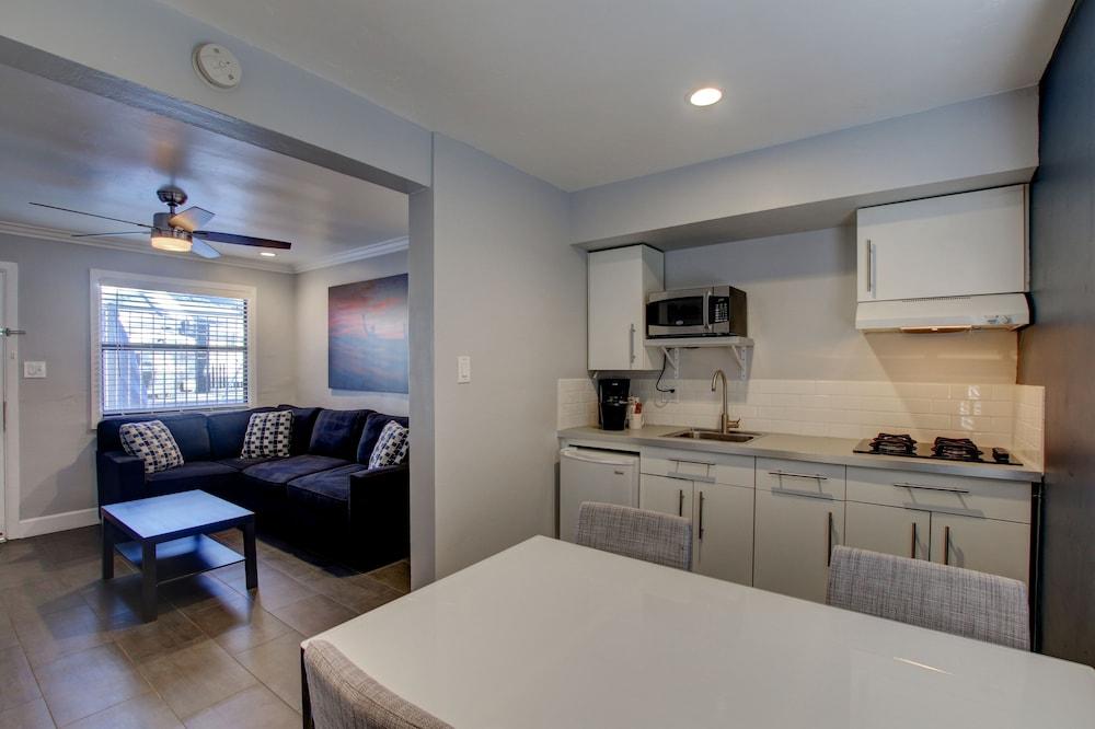 Beach Haven - Near Pacific Beach Park photo 14