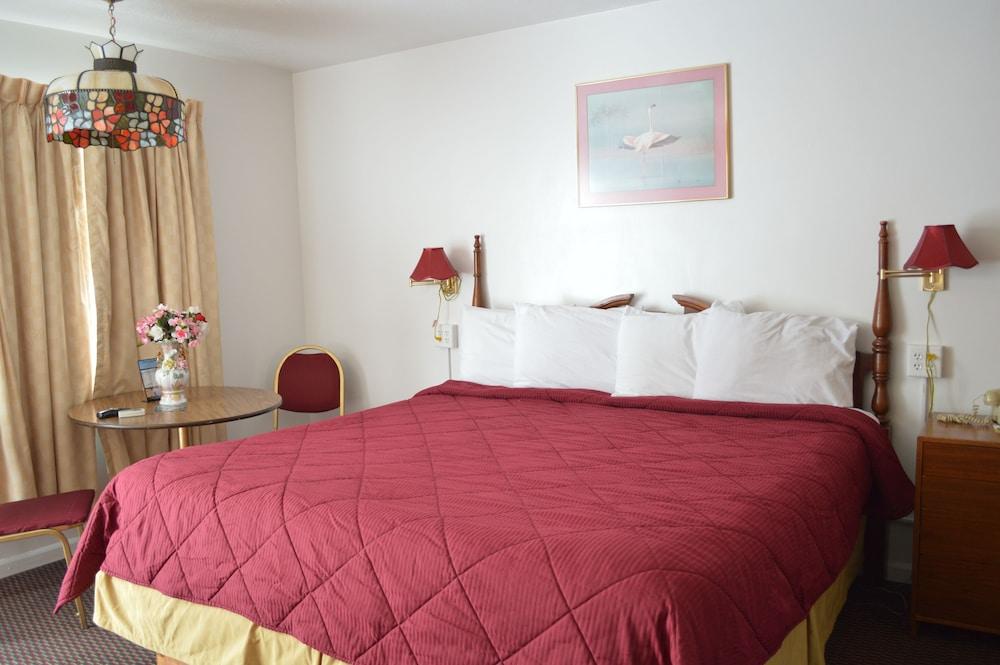 Great Lakes Motel photo 3