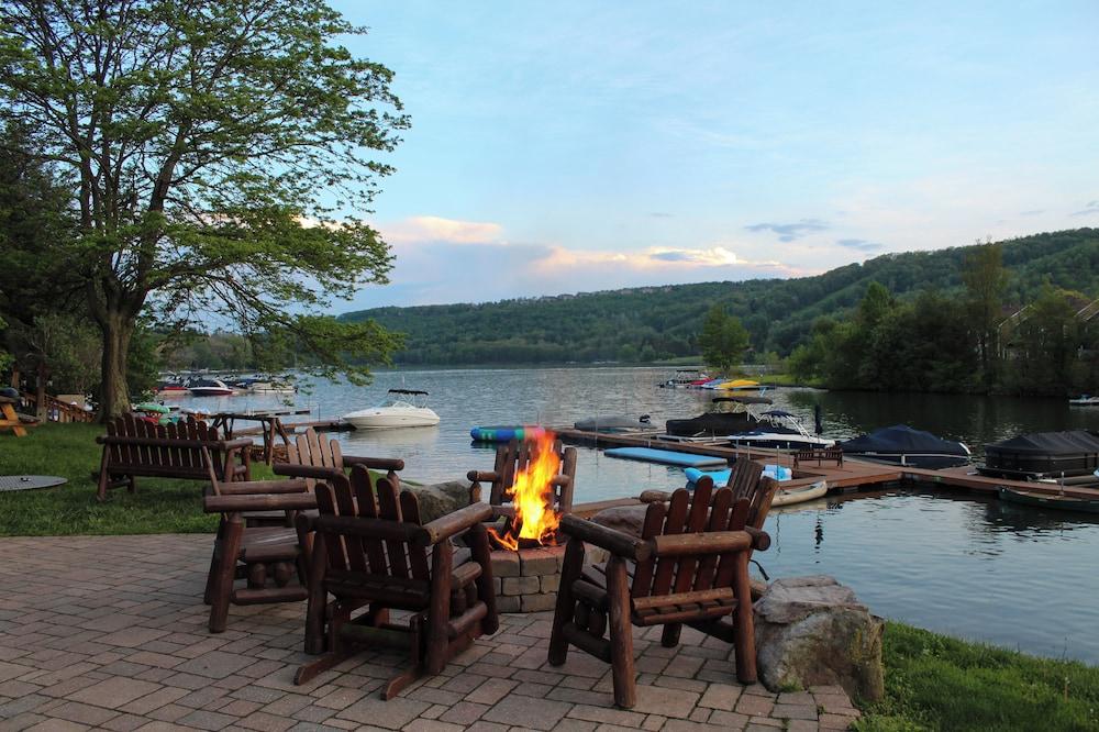 LakeFront Lodge photo 11