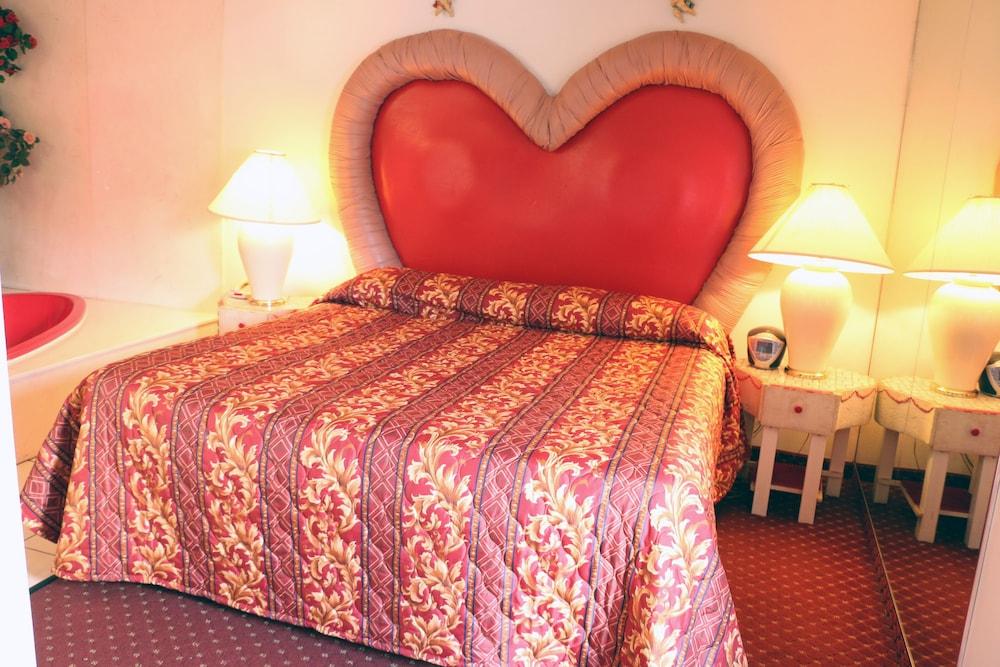 Bedford Inn photo 8