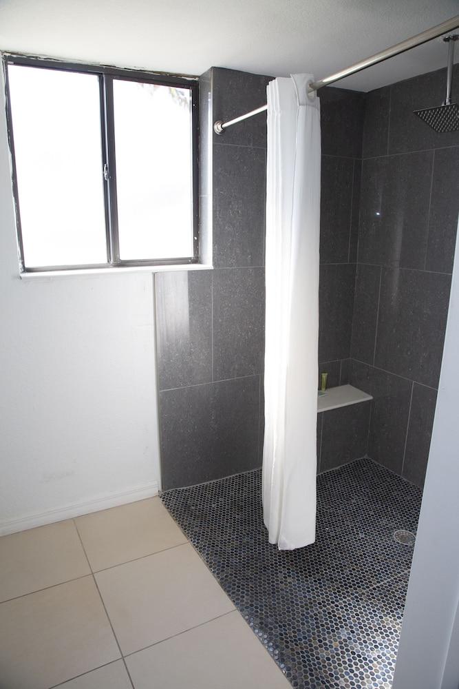 Dream Inn photo 69