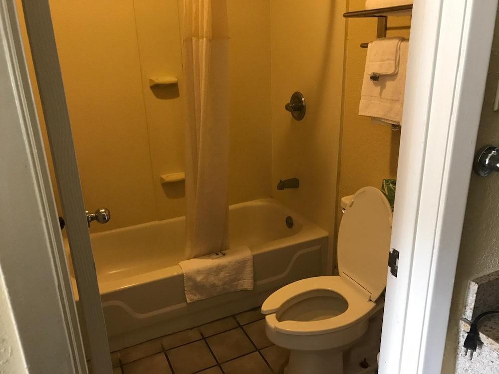 FairBridge Inn Express Natchez photo 33