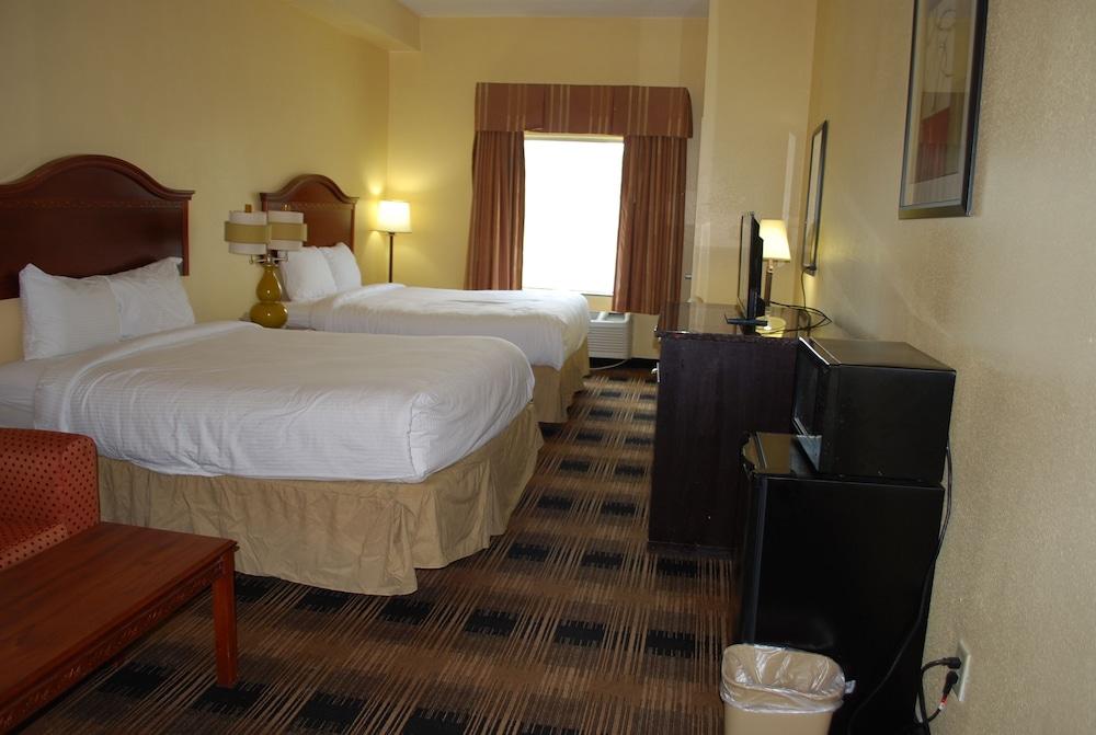 Jameson Inn and Suites Riverdale photo 18
