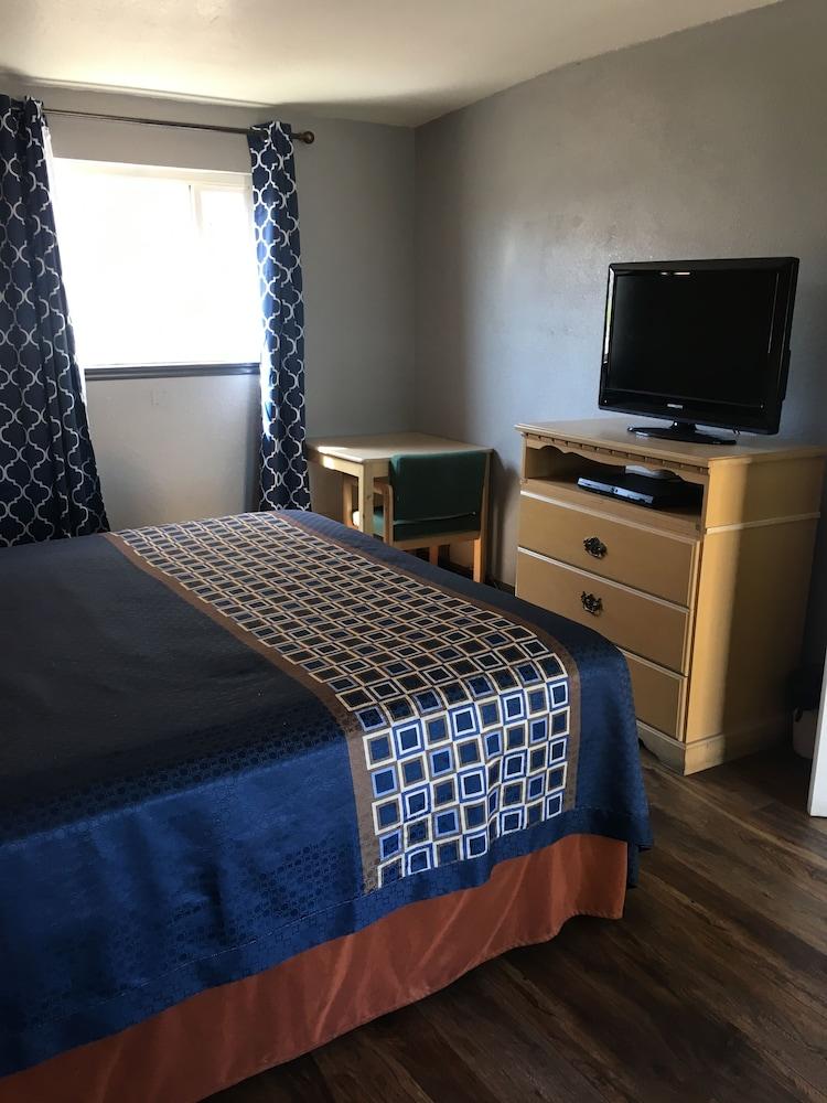 Valley Motel photo 13