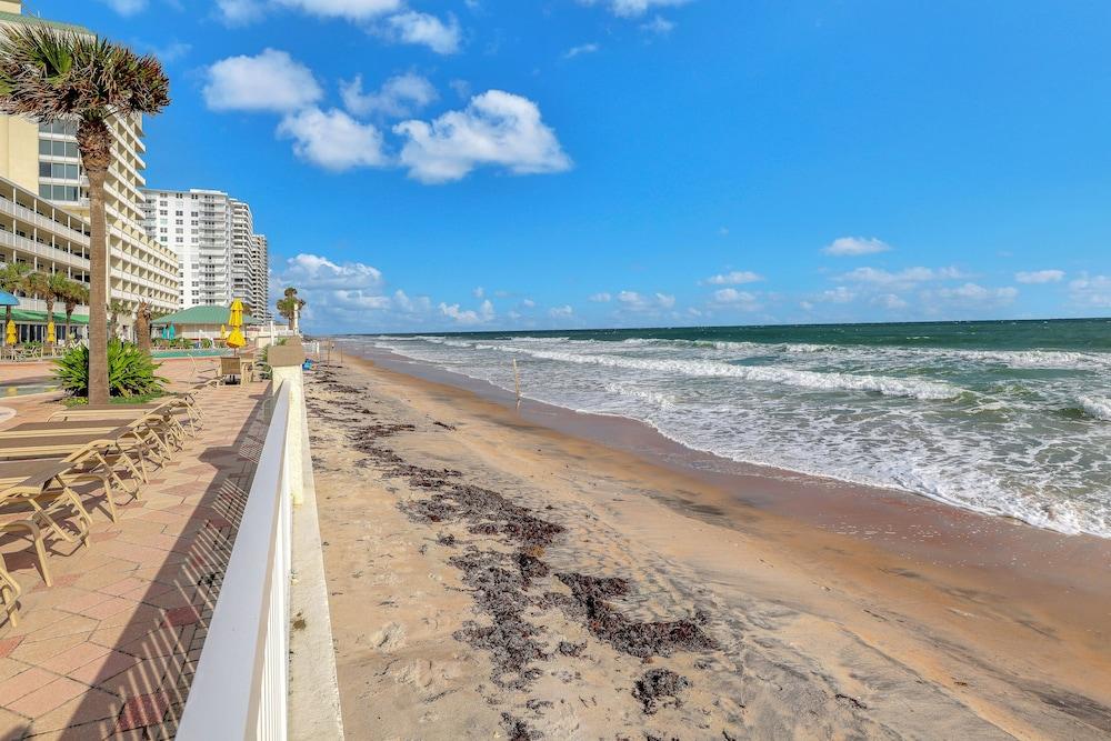 Daytona Beach Resort photo 42