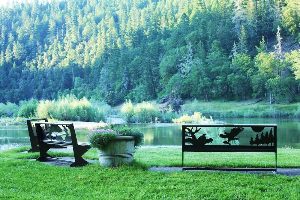 Morrison's Rogue River Lodge photo 10