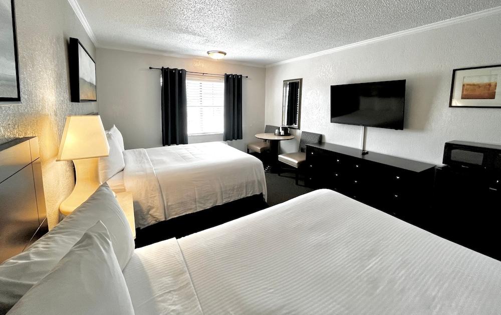 At Home Inn & Suites photo 35