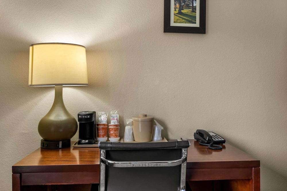 Comfort Inn & Suites Chipley photo 30
