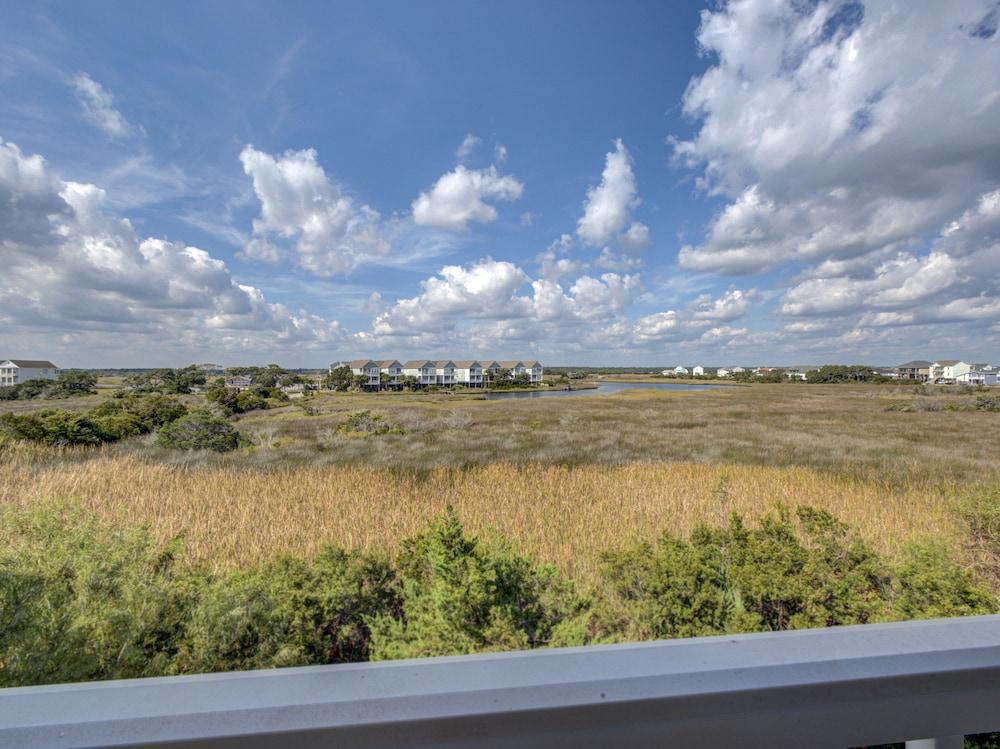 Tiffany's Motel & Condos photo 45