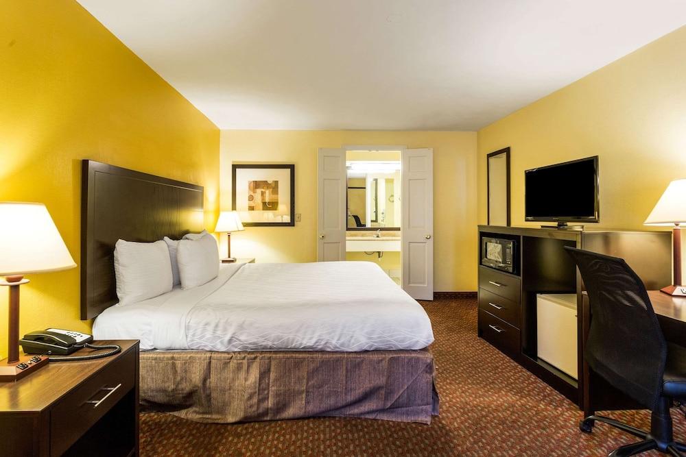 Quality Inn Indianola photo 29
