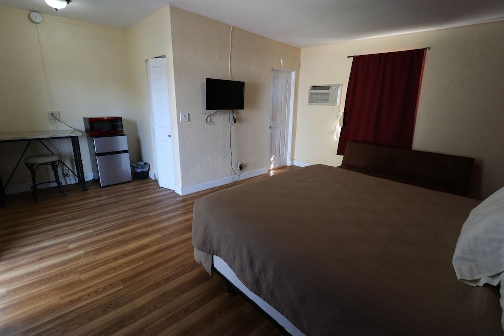 Sandman Inn Motel photo 28