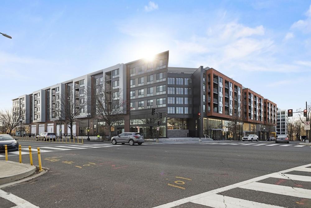 Placemakr Cathedral Heights photo 1