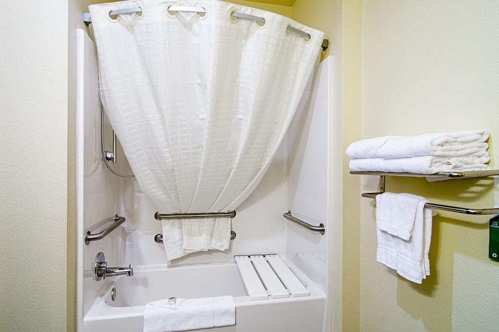 Cobblestone Inn & Suites - Vinton photo 9
