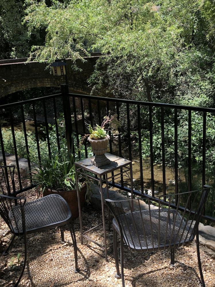 Glen Ellen Inn photo 9