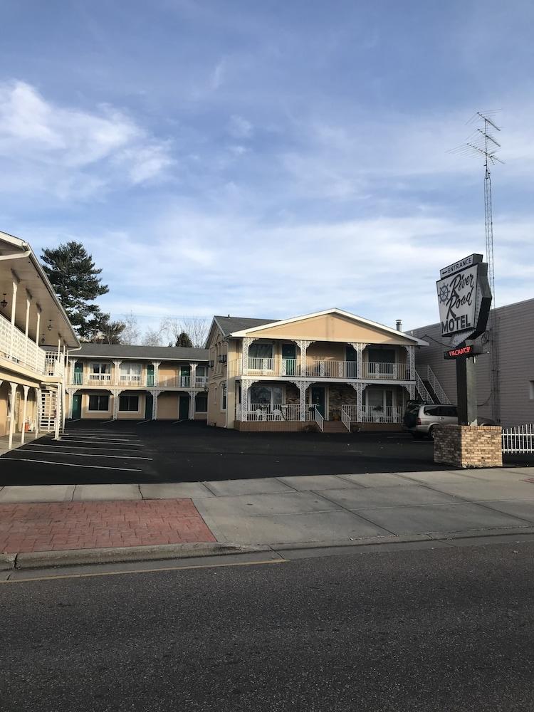 River Road Motel photo 1