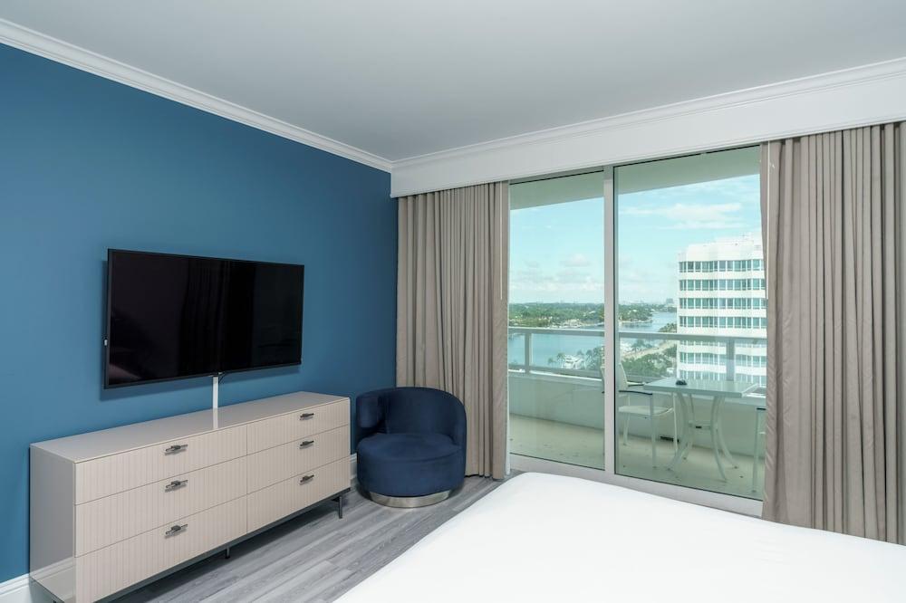 Residences at Fontainebleau Miami photo 2