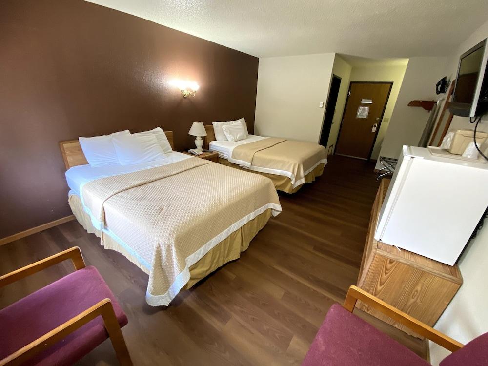 Woodlands Inn & Suites photo 43