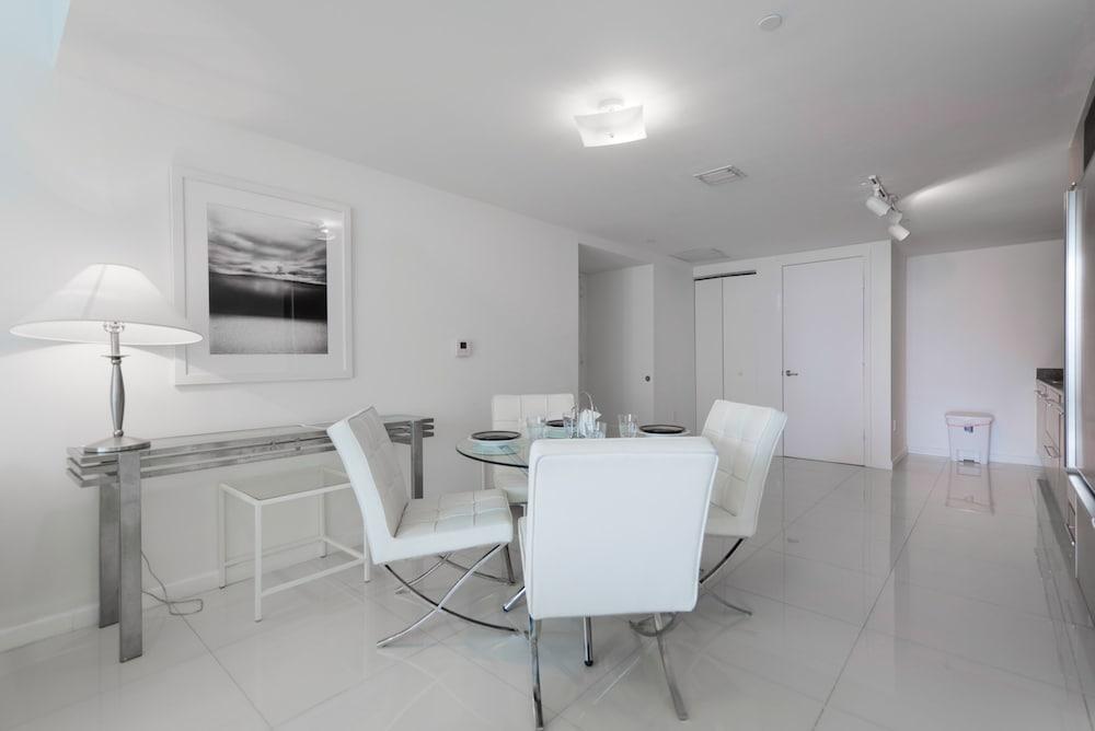 Icon Residences photo 42