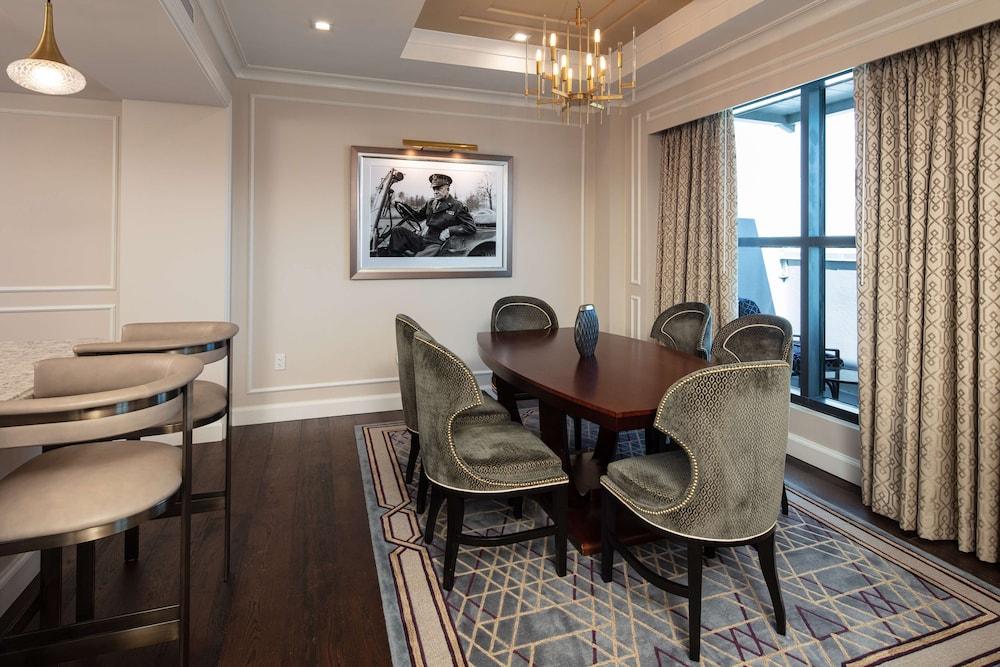Higgins Hotel, Official Hotel of The National WWII Museum, Curio Collection by Hilton photo 44