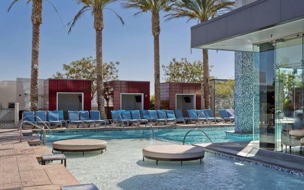 Palms Place Vacation Suites Collection photo 55