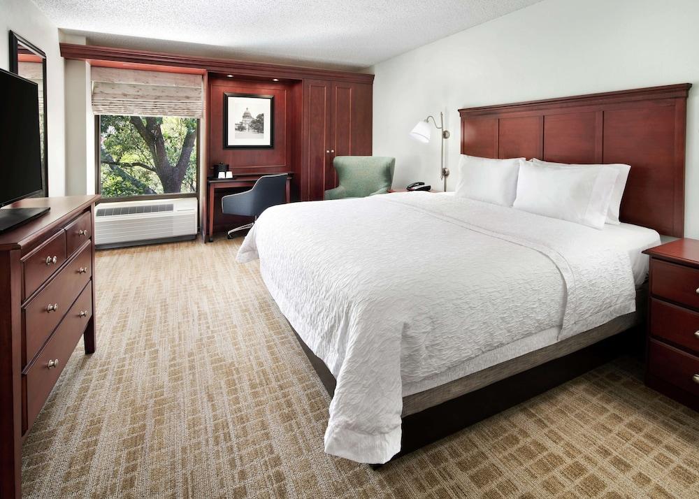 Hampton Inn Austin North @ I - 35 & Hwy 183 photo 11