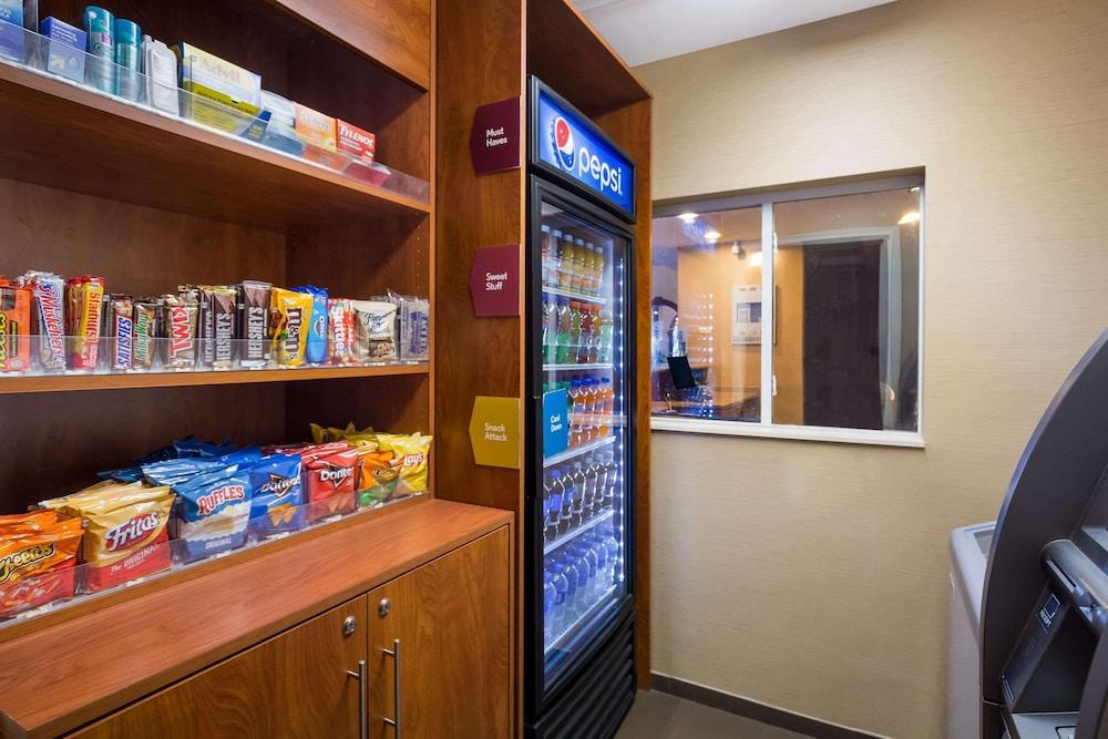 Comfort Suites Near University photo 34