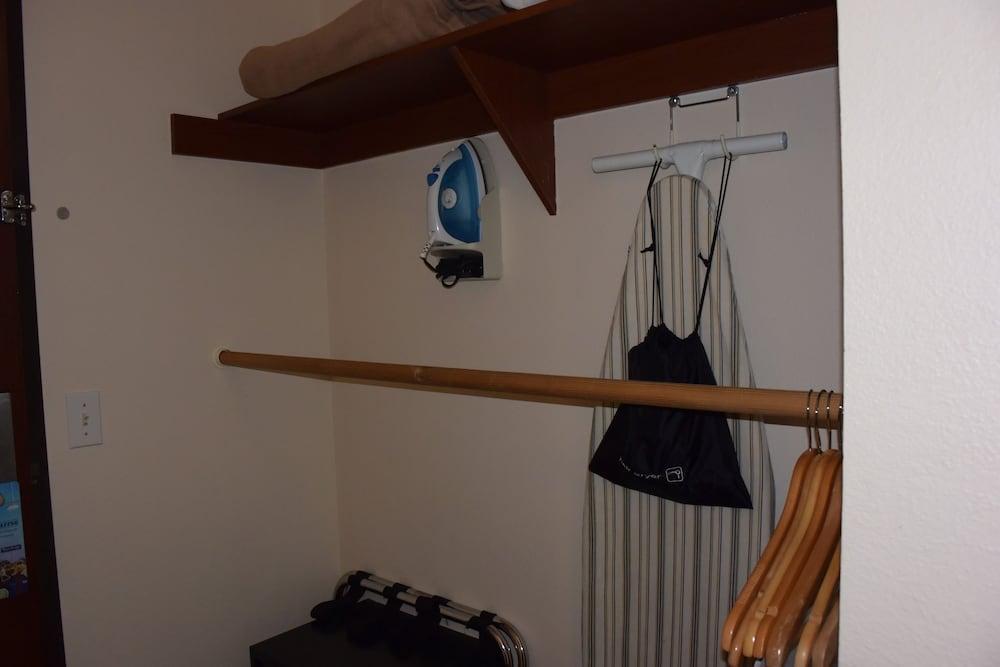 Travelodge Suites by Wyndham Newberg photo 5