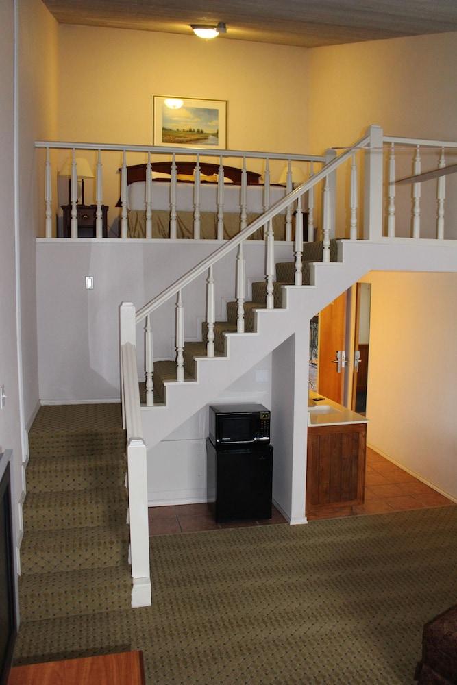 The Inn Of The Hills photo 8