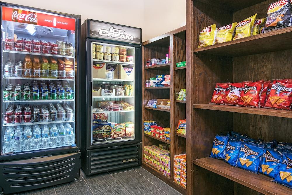 Holiday Inn Express Hotel & Suites Monahans - I-20 by IHG photo 11