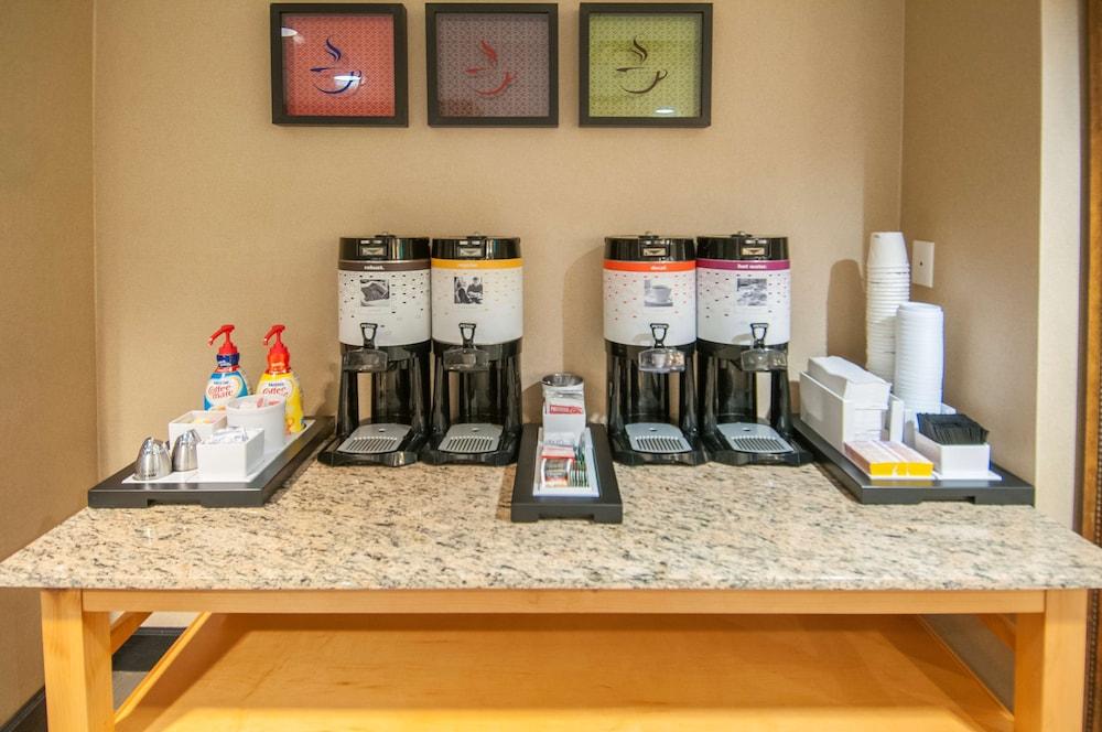 Hampton Inn Lafayette-I-10 photo 12
