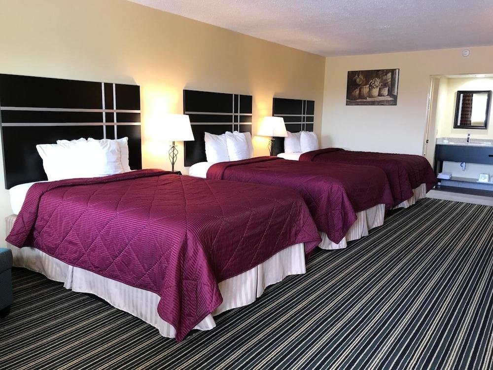 Soudersburg Motel photo 18