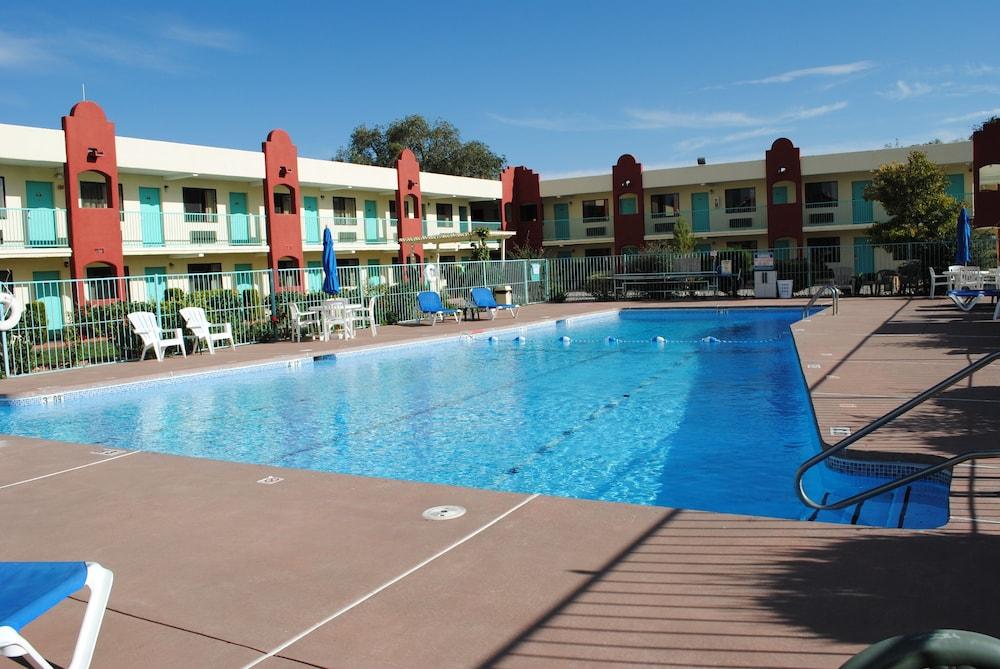 Days Inn by Wyndham Santa Fe New Mexico photo 15