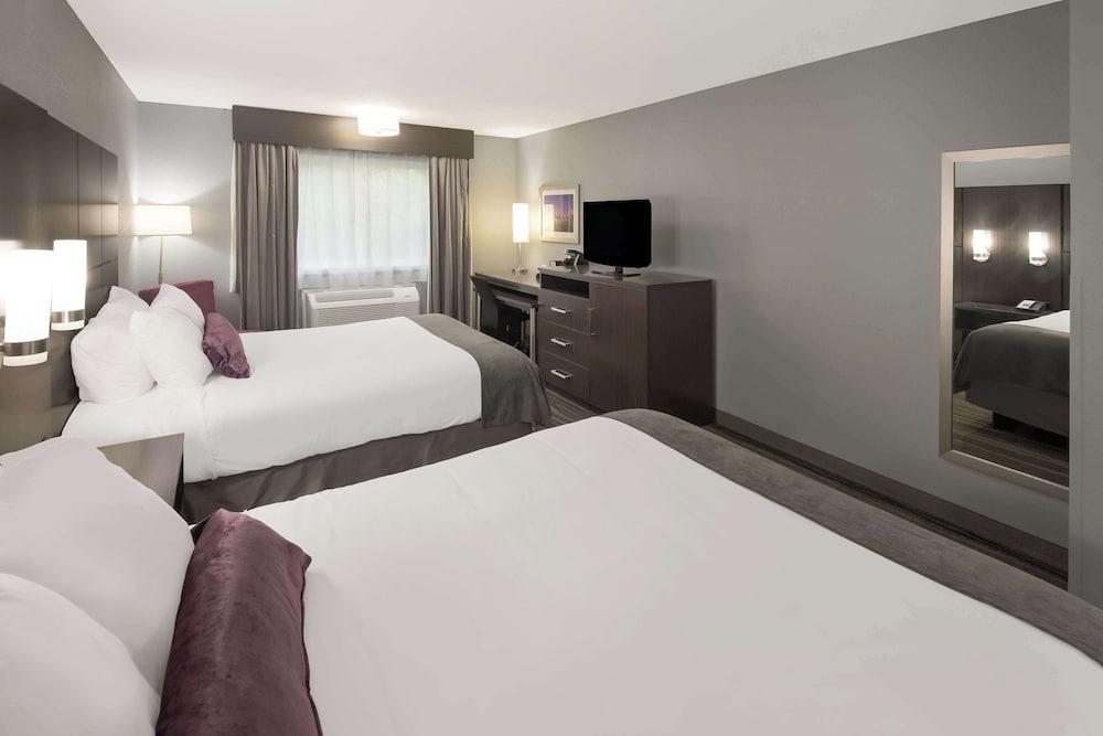 Best Western Riverside Inn photo 14