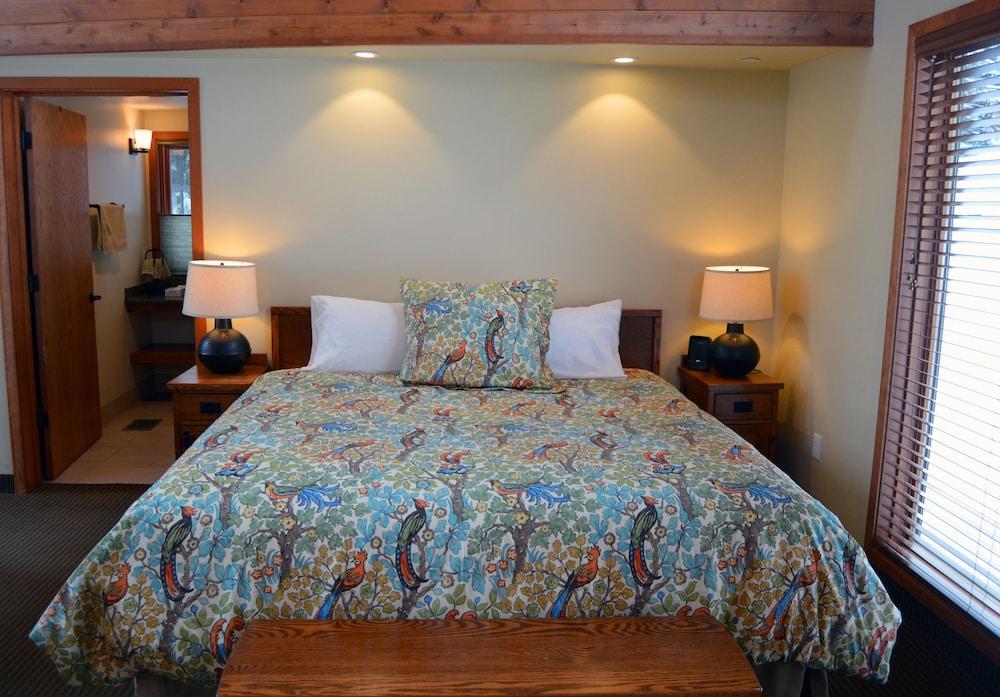 Montecito Sequoia Lodge photo 55