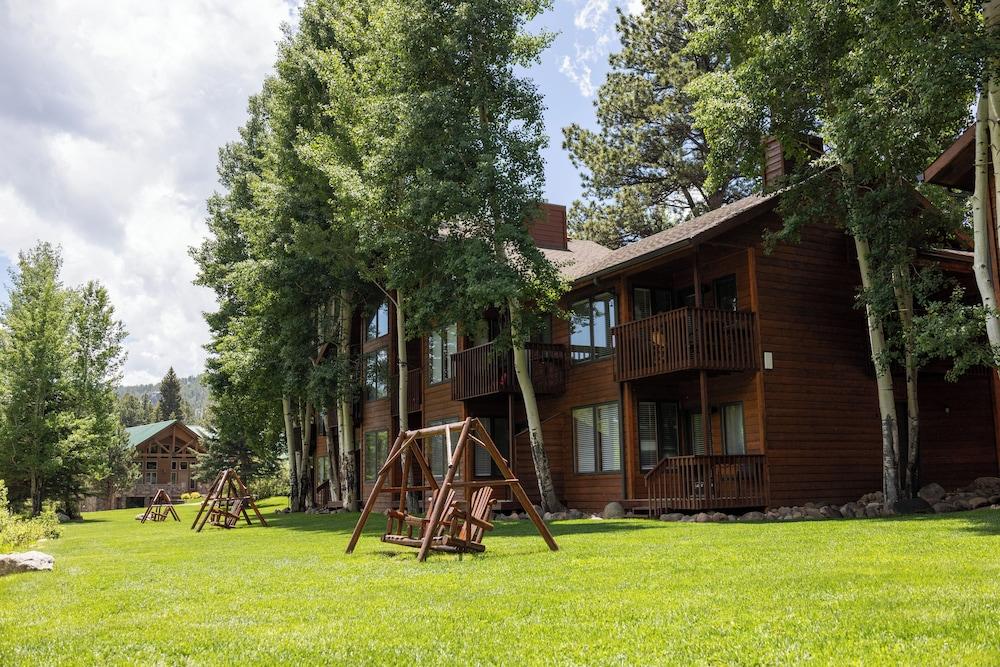 Aspen Winds on Fall River photo 40