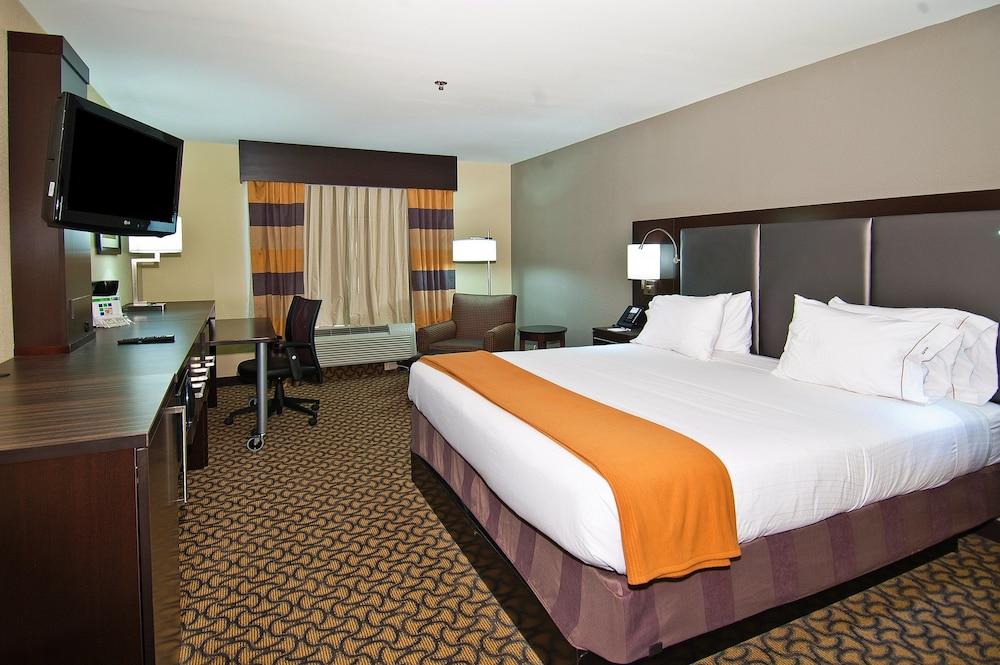 Holiday Inn Express & Suites Jackson / Pearl Intl Airport by IHG photo 22