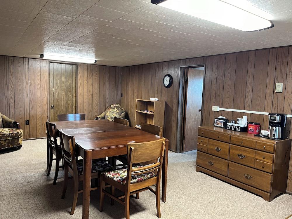 Jake's Corner Motel photo 2