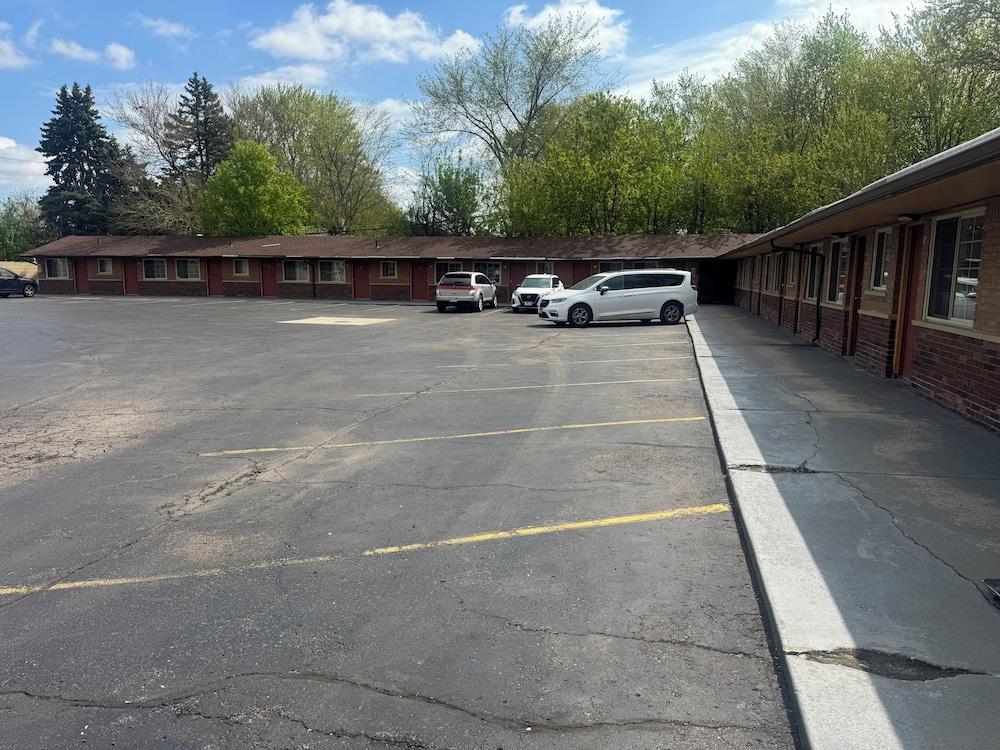 Fraser Motel photo 10