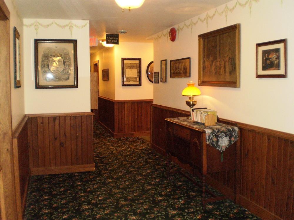 Hotel Millersburg photo 58
