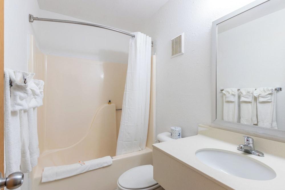 Ocean Sands Beach Boutique Inn - Stay At the Beach photo 65