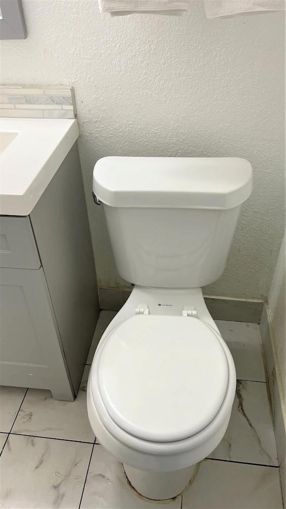 Apm Inn and Suite photo 46