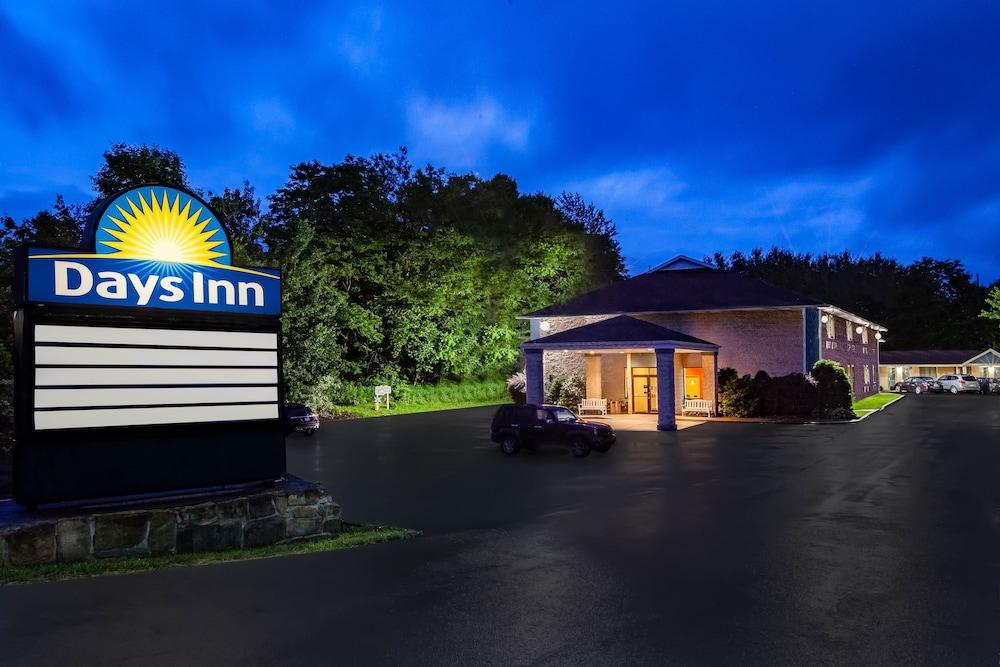 Days Inn by Wyndham Donegal photo 8