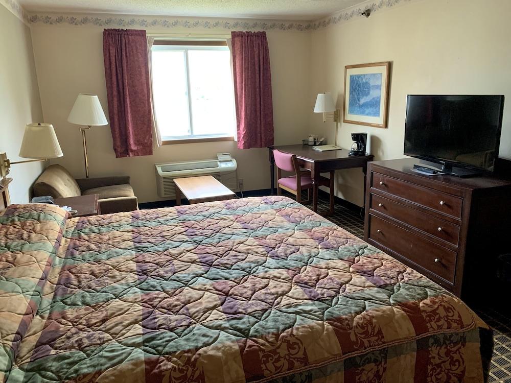 Country Inn Deerwood photo 18