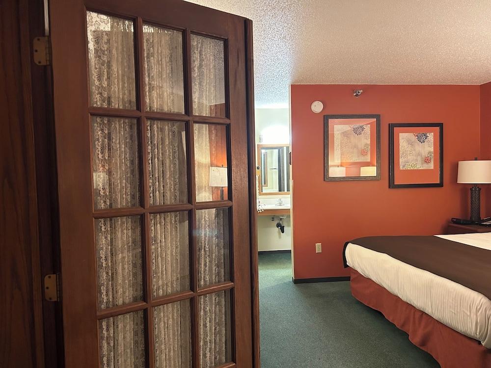 Northwoods Inn & Suites Blackduck photo 23