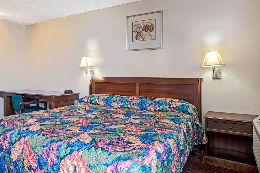 Knights Inn South Hackensack photo 6