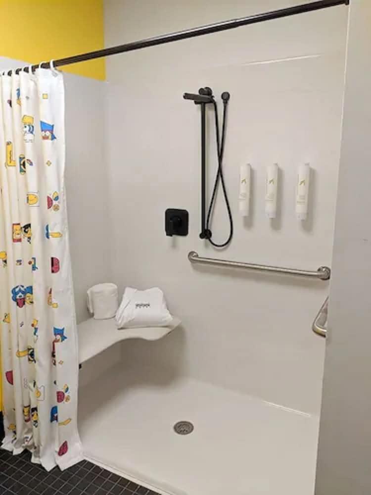 Dutch Wonderland Inn photo 18