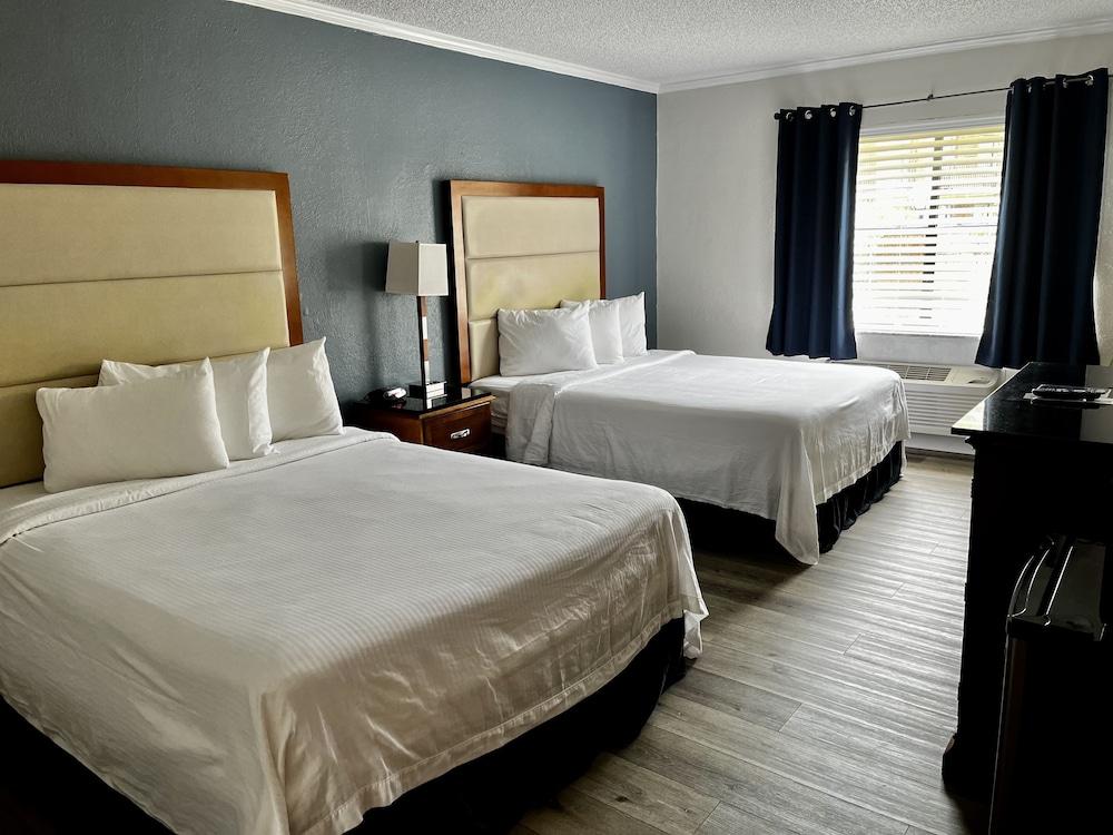 At Home Inn & Suites photo 25
