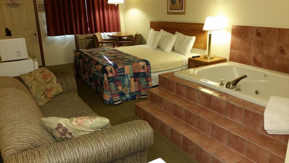 Surfside Motel photo 20