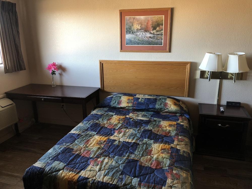 Rosener's Inn and banquet center photo 14
