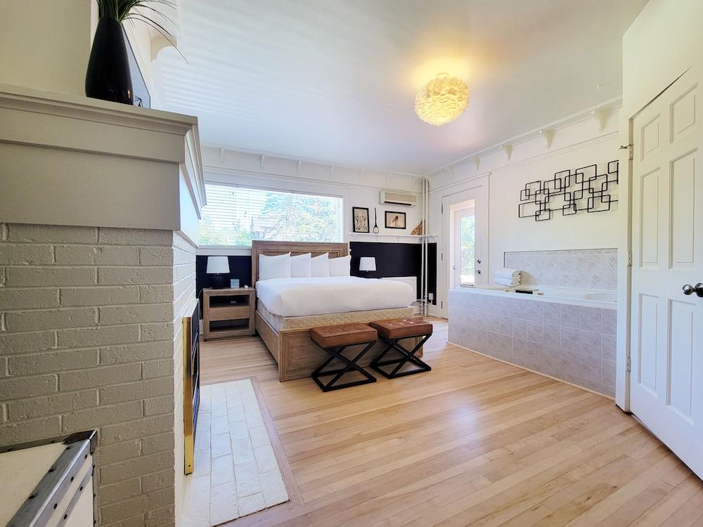 Historic GG Barnum Mansion by Heirloom Boutique Collection photo 69